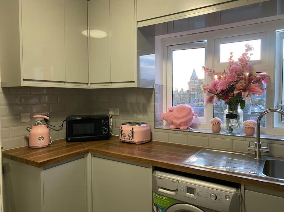 Brighton New Apartment Free Parking Sleeps 6 Eksteriør bilde